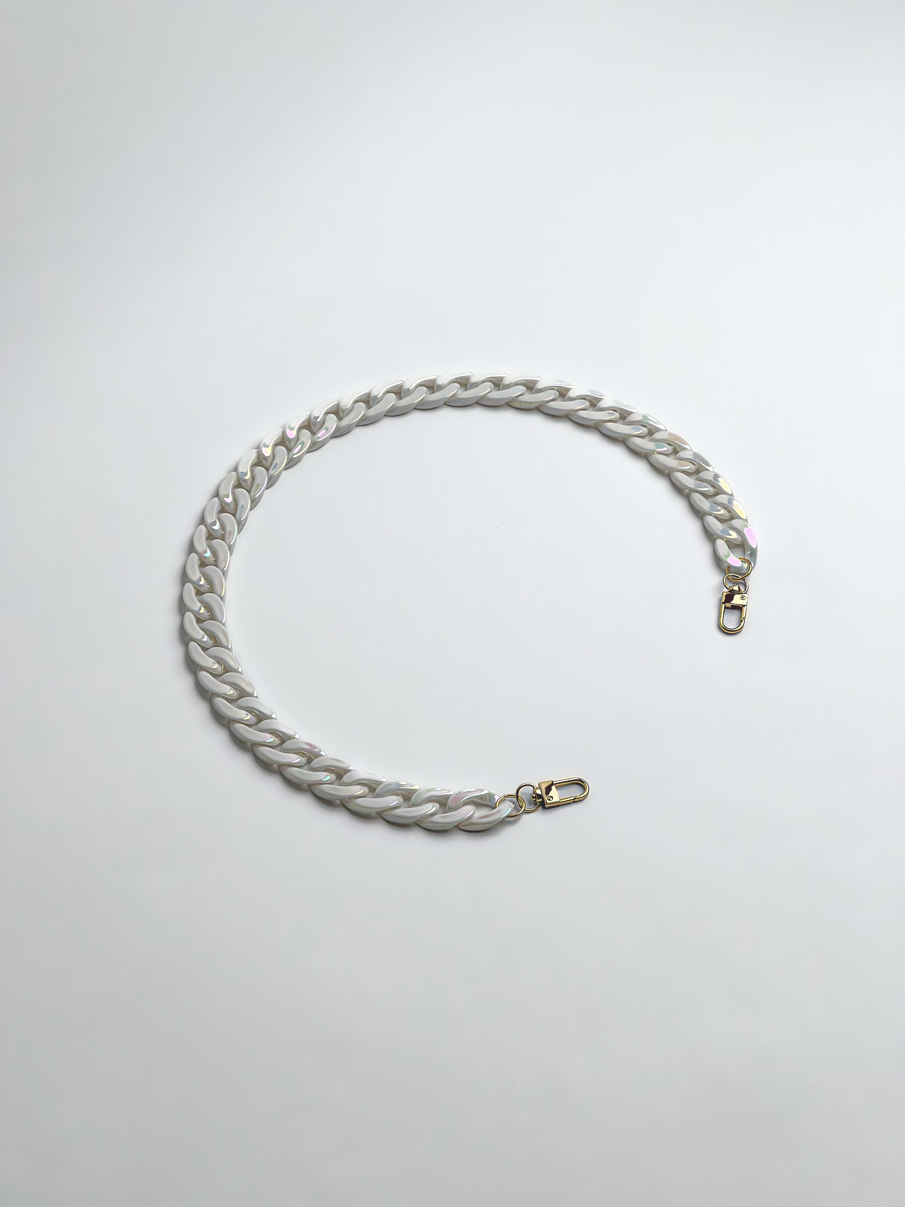 Chunky chain Iridescence
