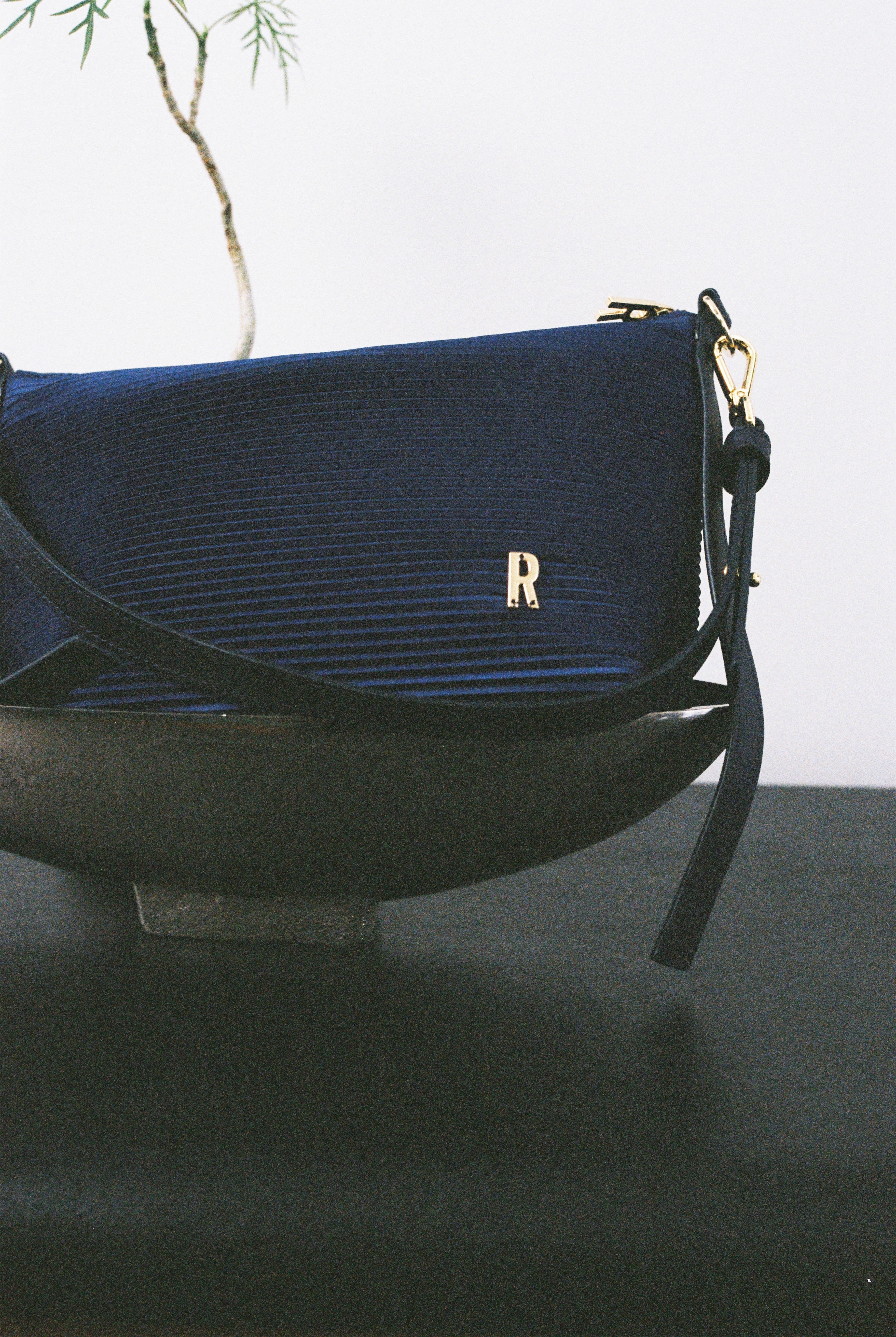 バンコク発 REPLEAT リプリート Robin Mini Robin Mini Black – repleatbag